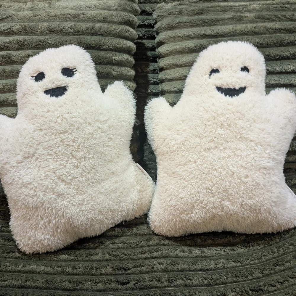 Cute Ghost Plush Pillow Set